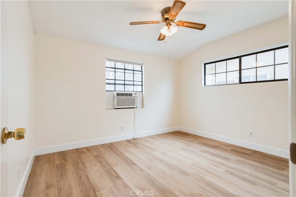 17610 Roseton Avenue