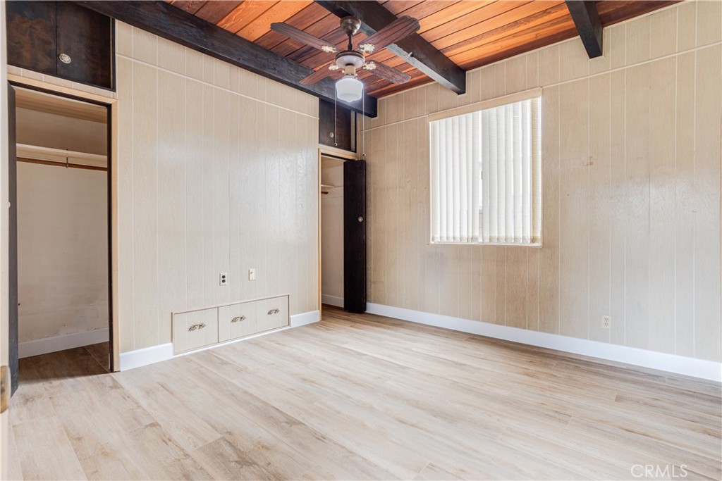 17610 Roseton Avenue