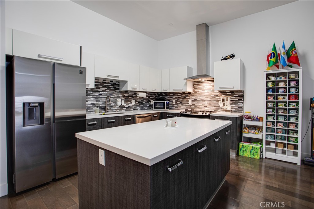 433 Pine Avenue 308