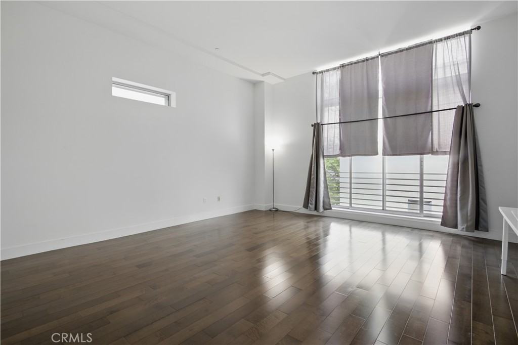 433 Pine Avenue 308