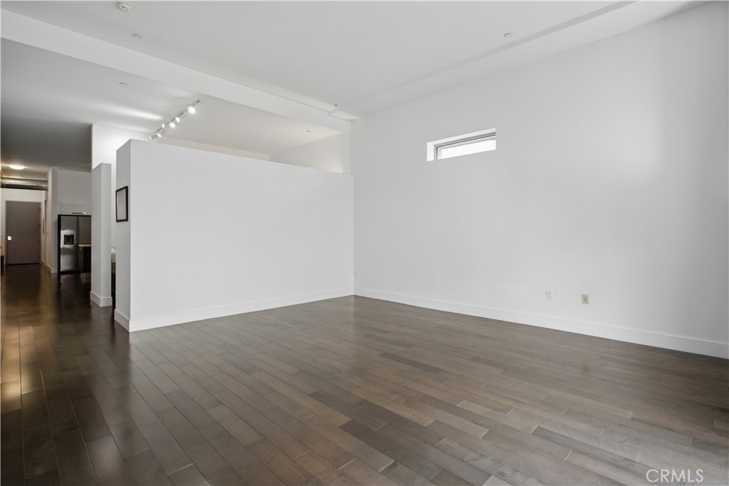 433 Pine Avenue 308