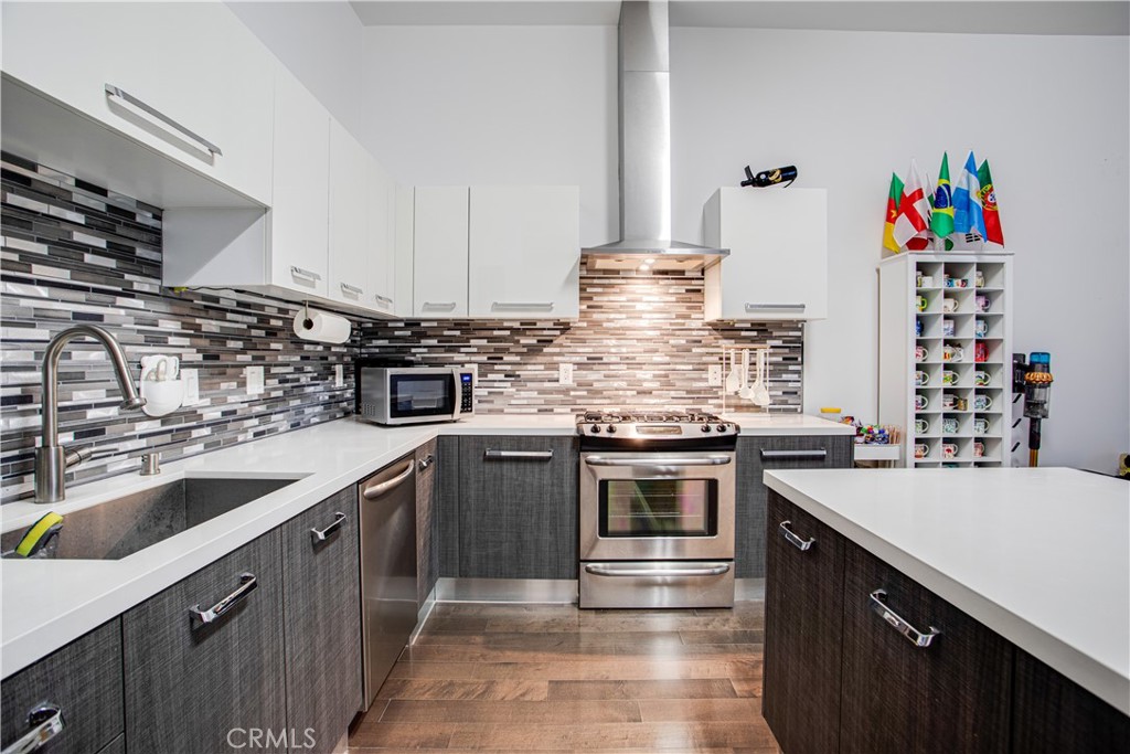 433 Pine Avenue 308