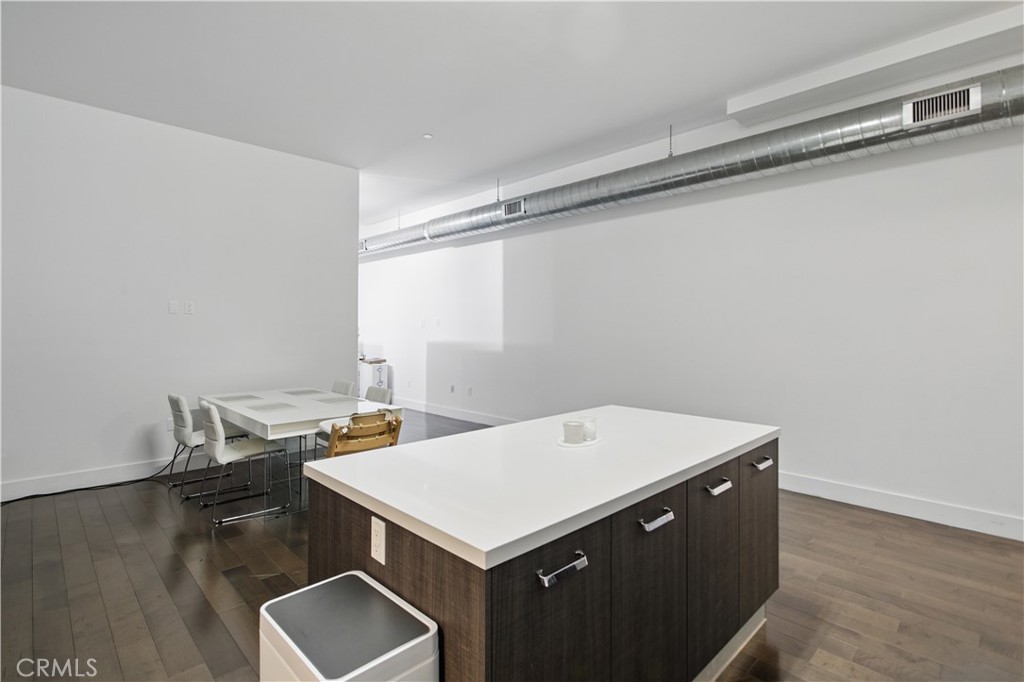 433 Pine Avenue 308