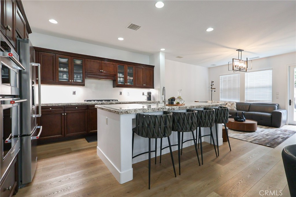 8 Terrastar Lane