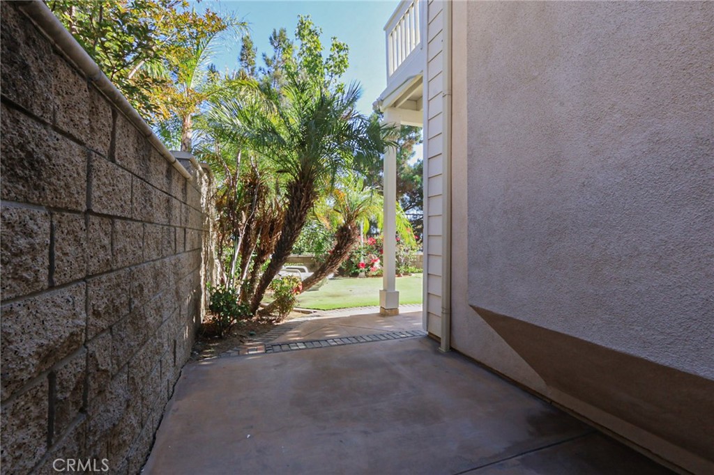 17160 Fremont Lane