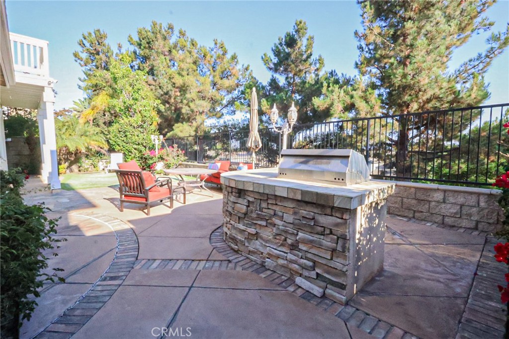 17160 Fremont Lane