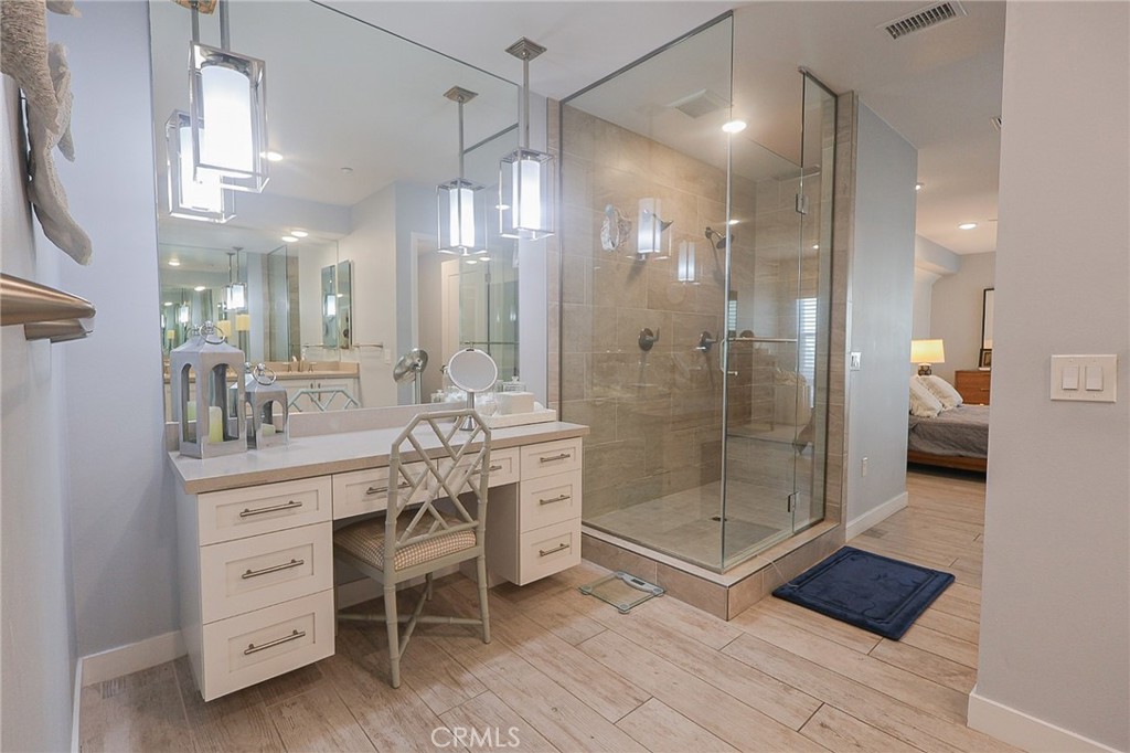 700 S The Strand 202