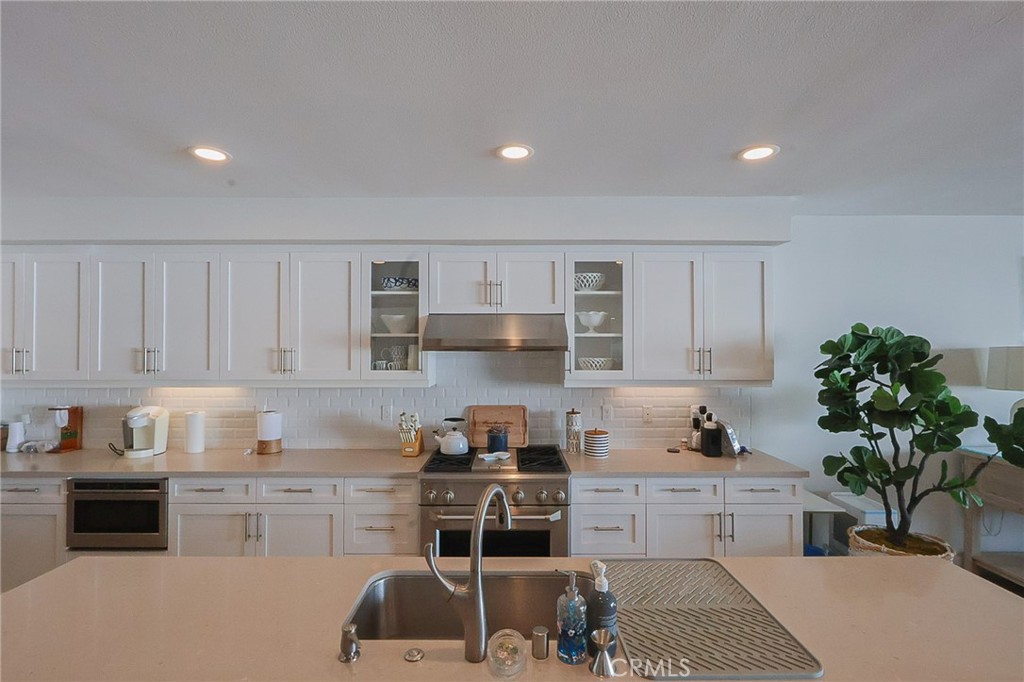 700 S The Strand 202