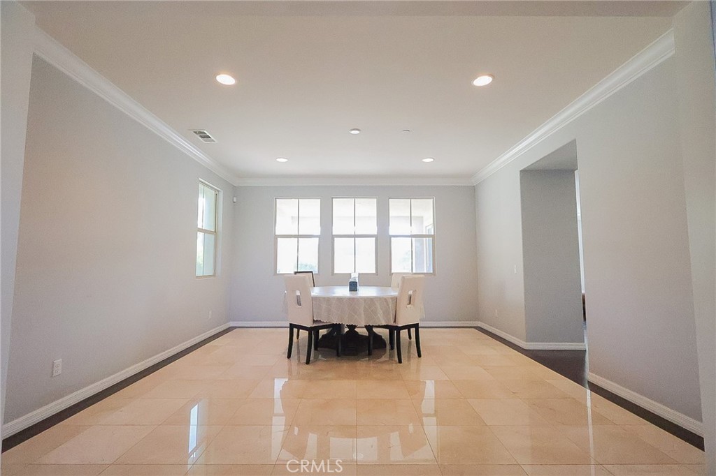 7618 Hertz Place