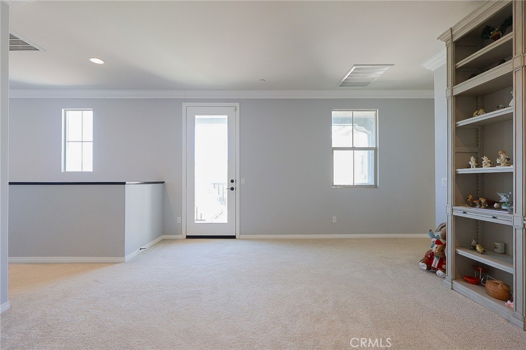7618 Hertz Place