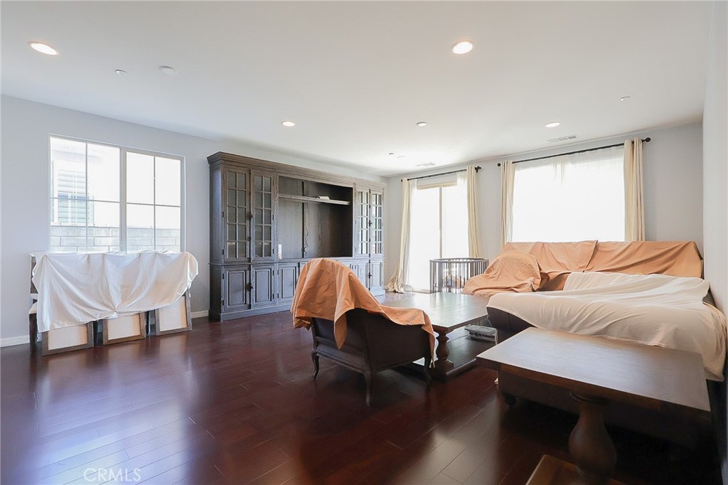 7618 Hertz Place
