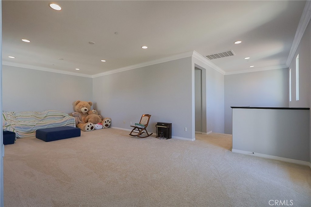 7618 Hertz Place