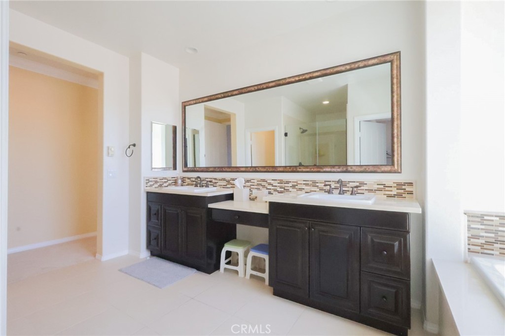 7618 Hertz Place