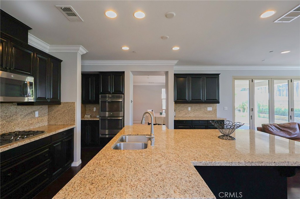 7618 Hertz Place