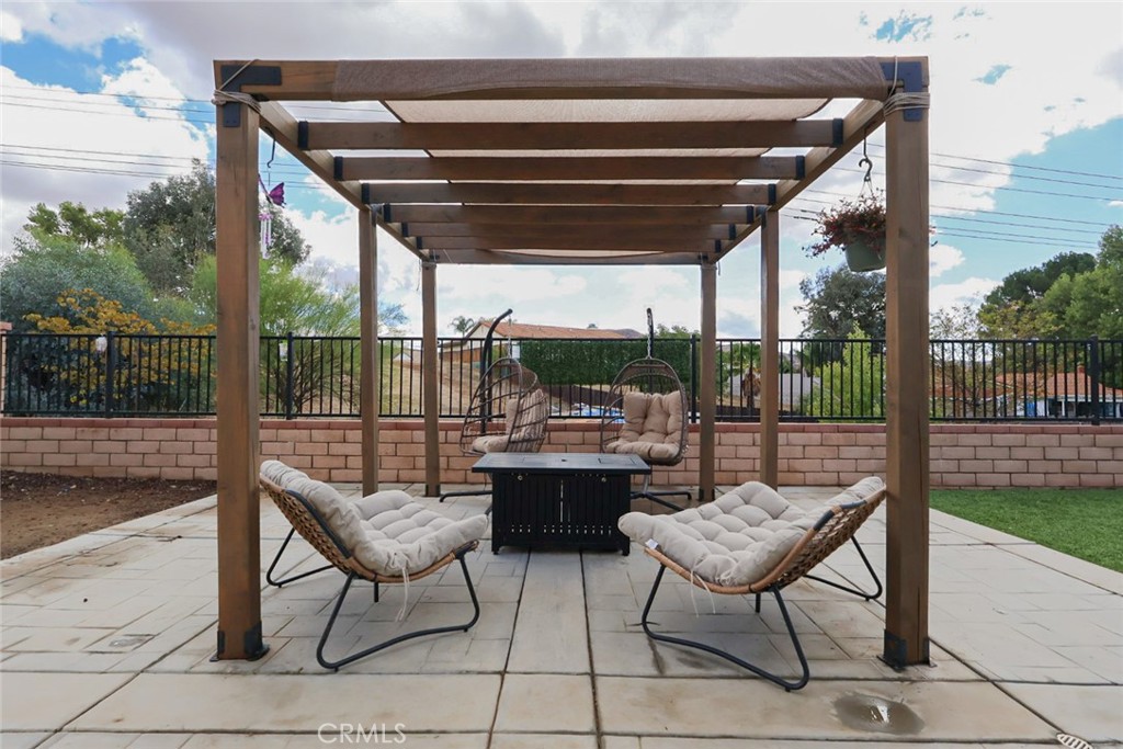 24155 Dusty Trail