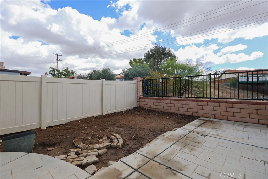24155 Dusty Trail