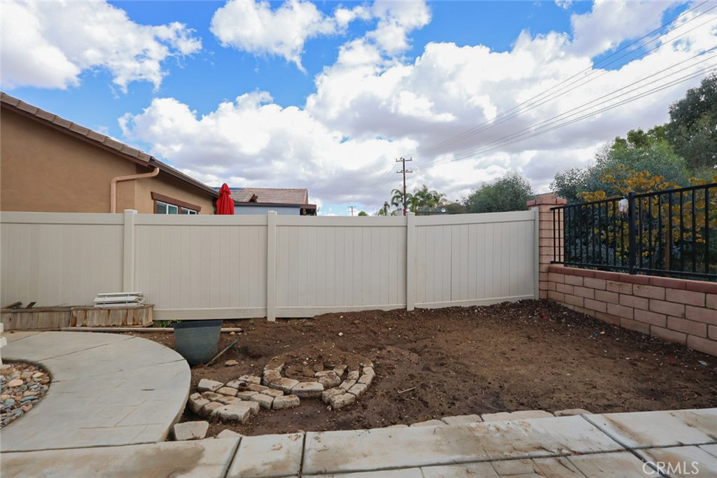 24155 Dusty Trail