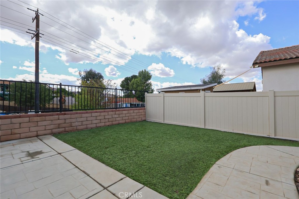 24155 Dusty Trail