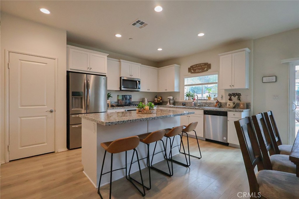 24155 Dusty Trail