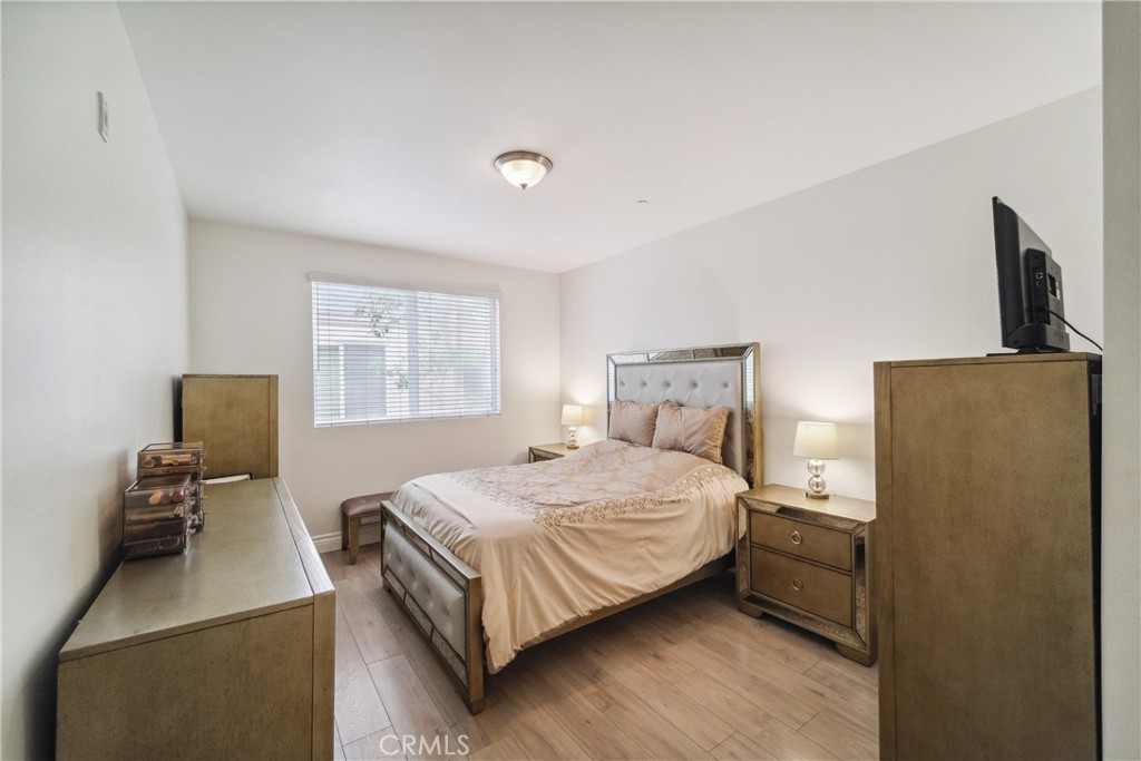 13951 Sherman Way 204