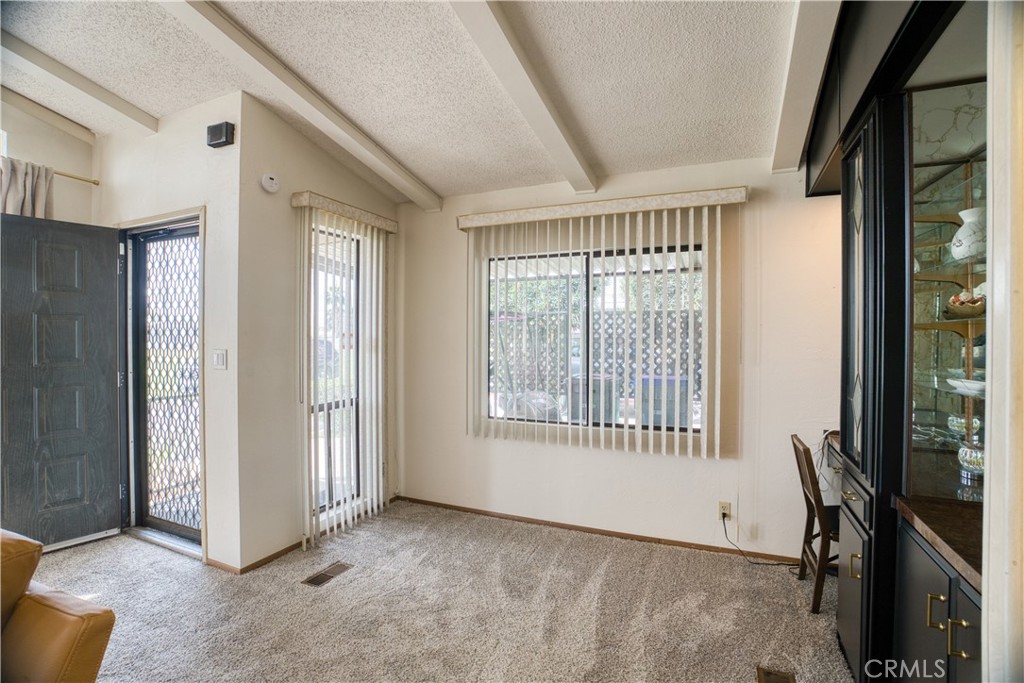 601 N Kirby 524