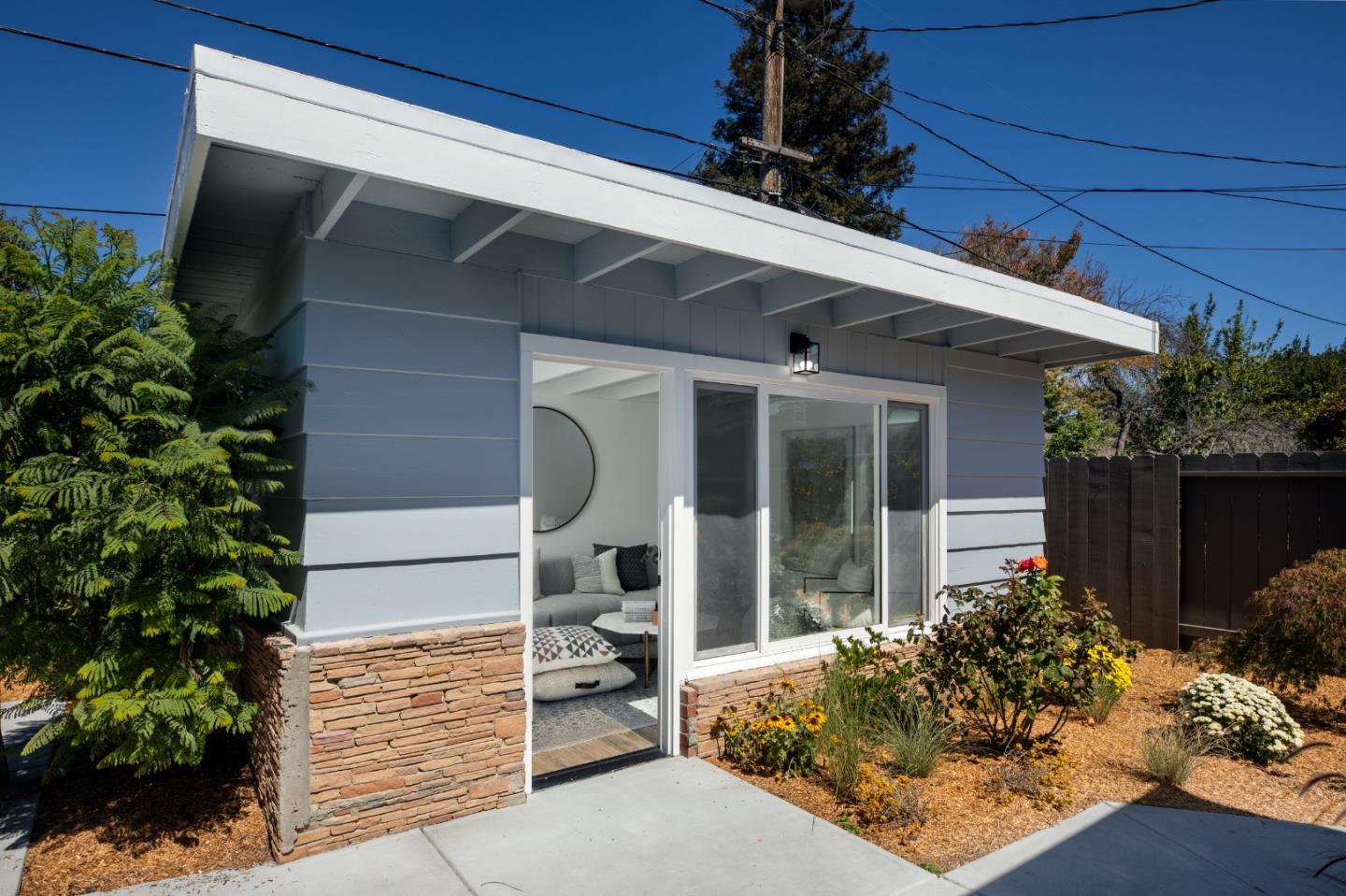 1432 Ernestine Lane