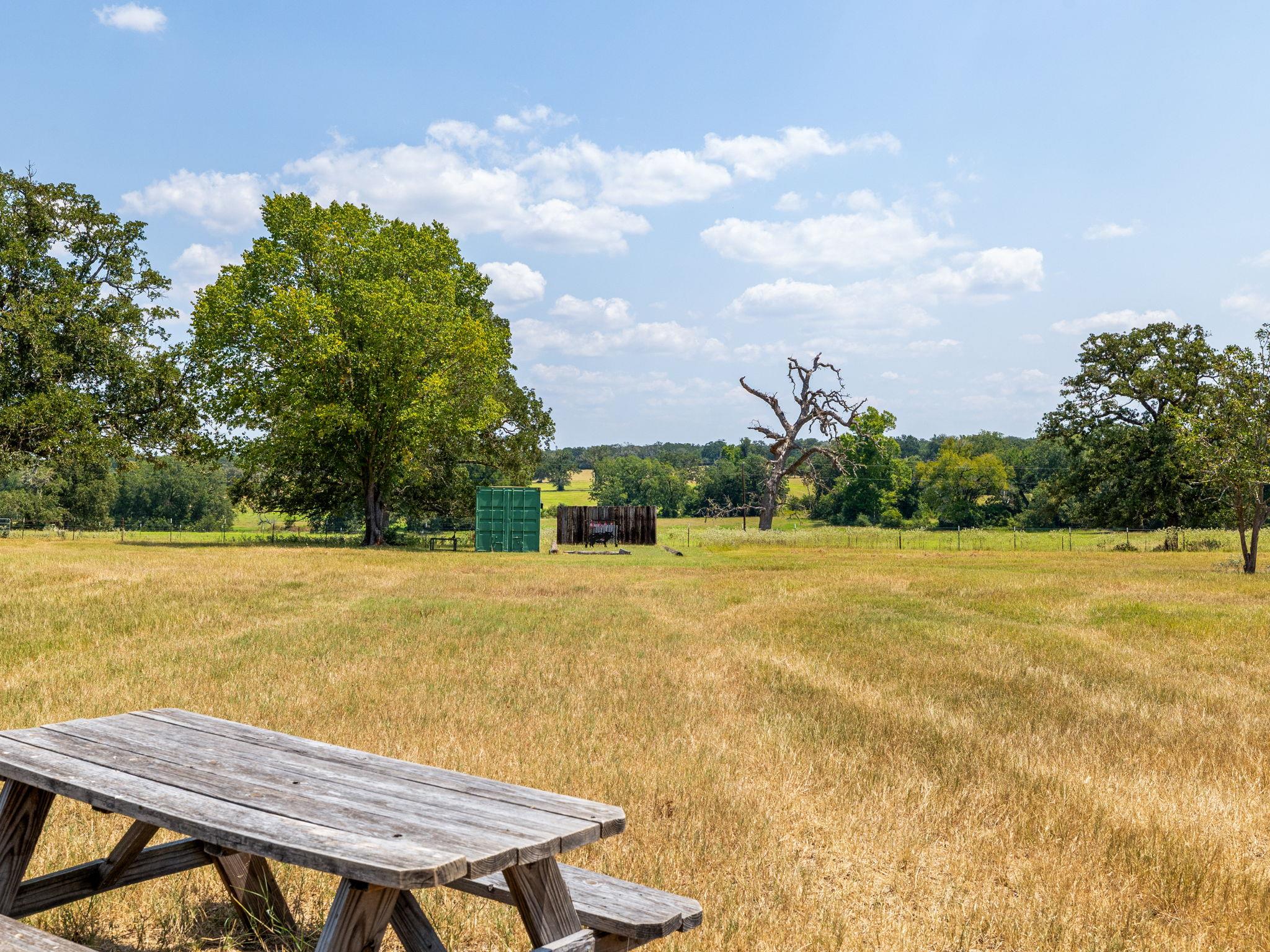 1045 Private Road 7005