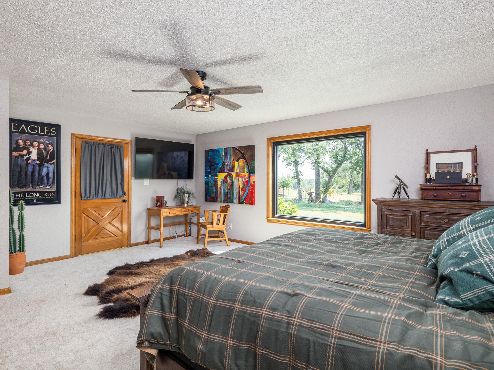 1045 Private Road 7005