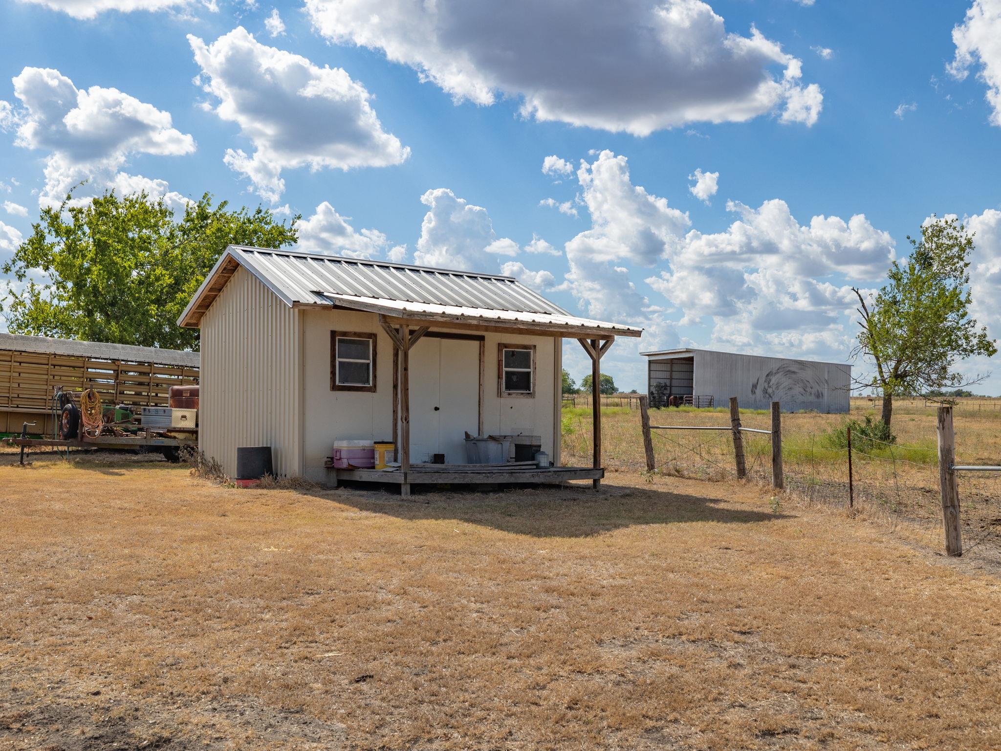 1801 County Road 470, Coupland