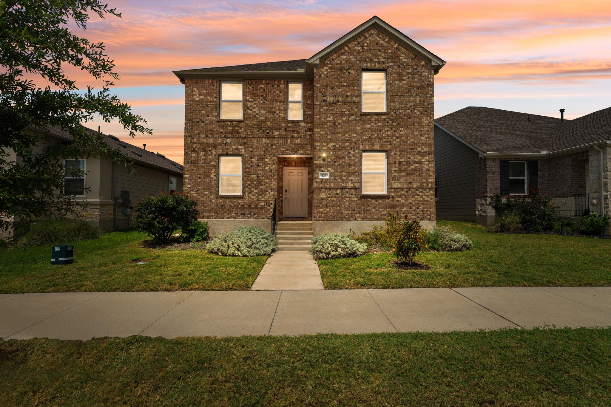 223 Flowers Ave