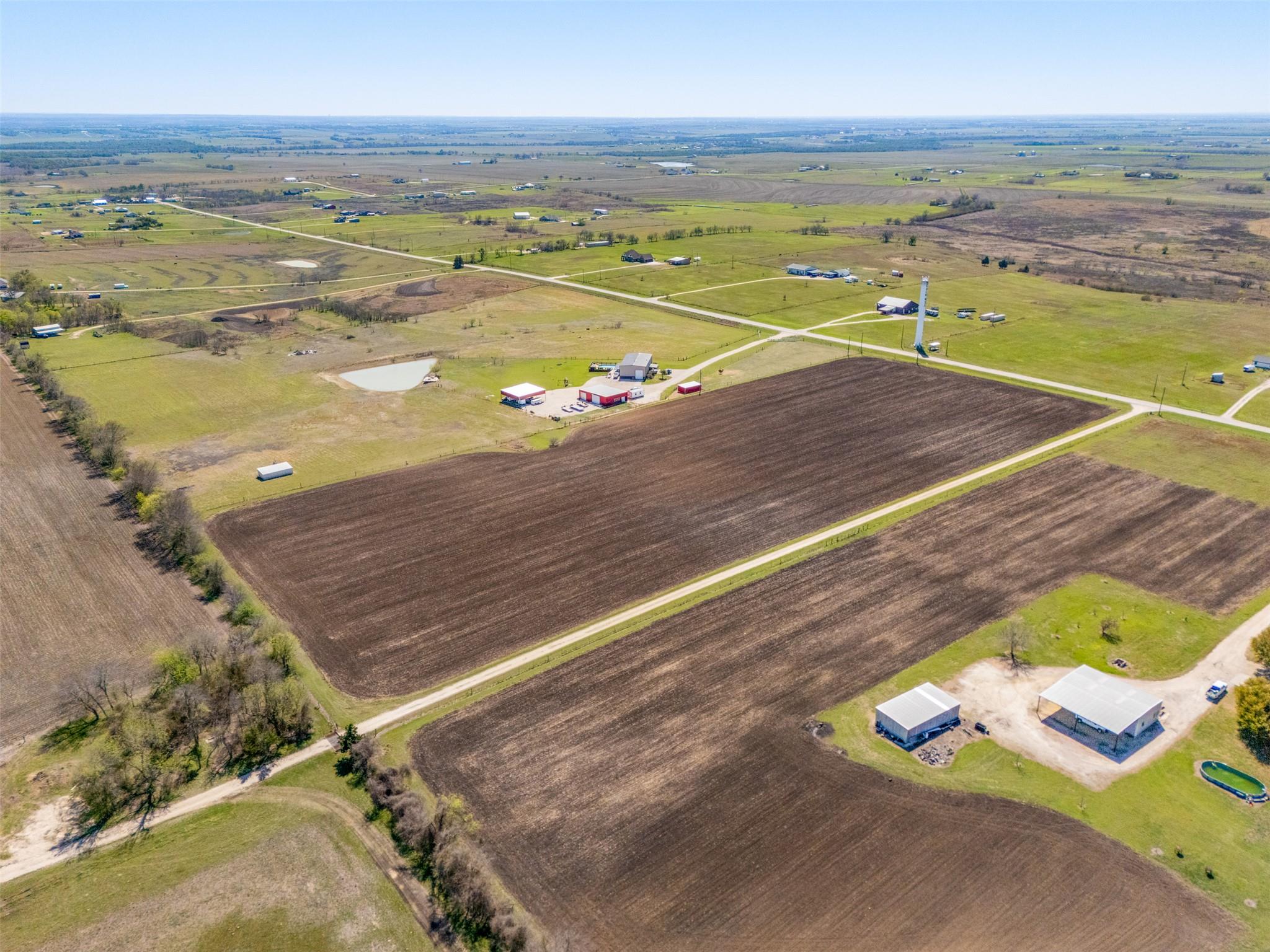 1295 County Road 432 RD