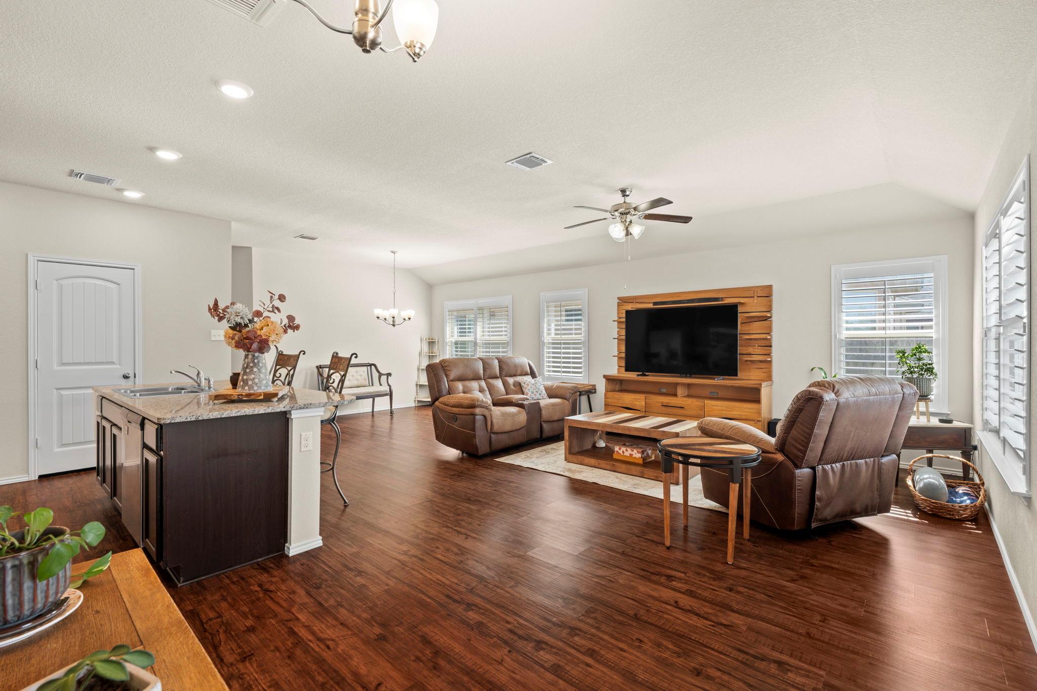 188 Beth Ann LOOP