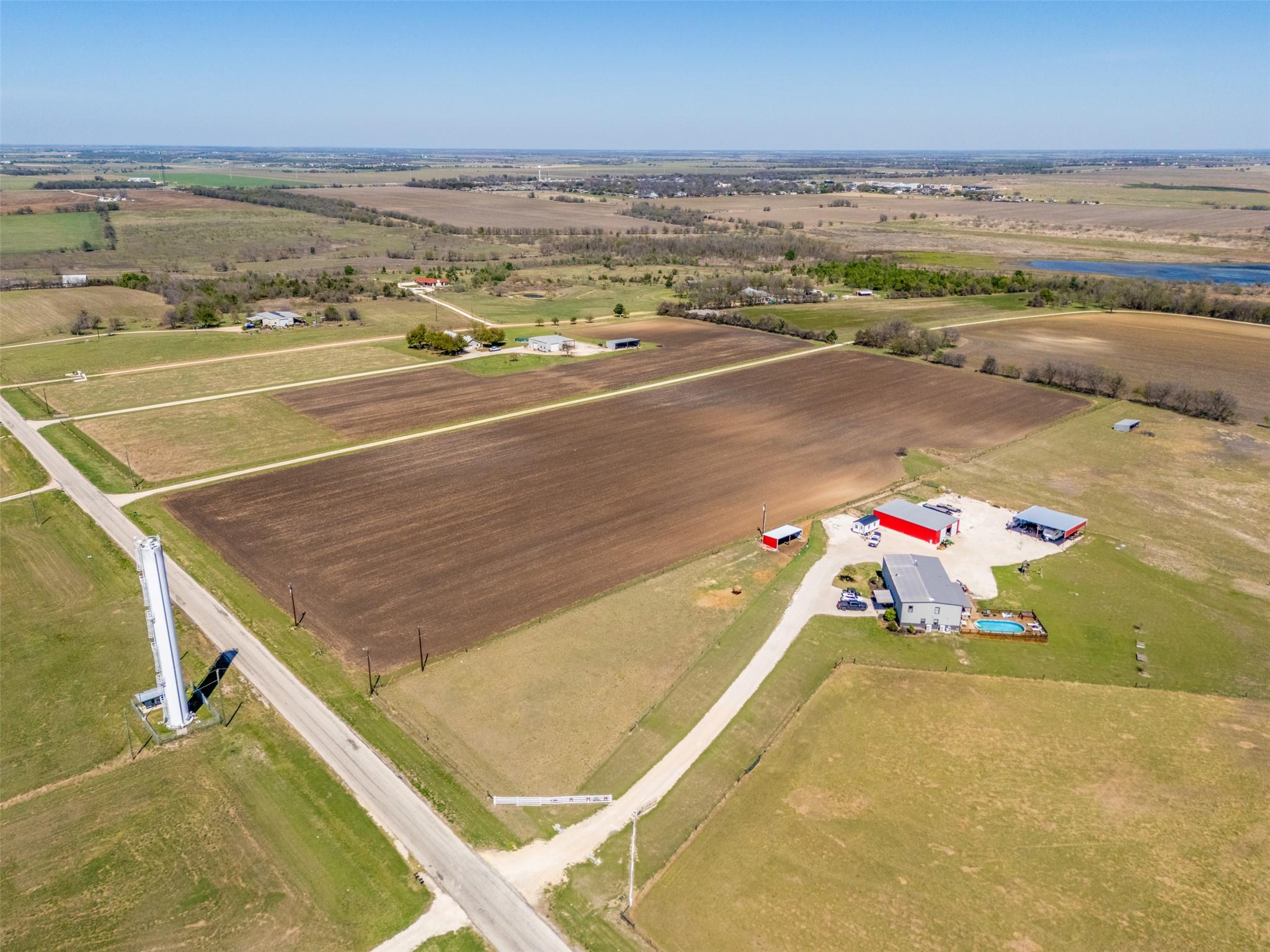 1295 County Road 432 RD