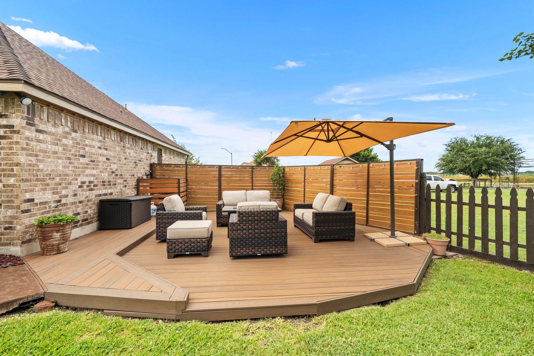104 Madison LN