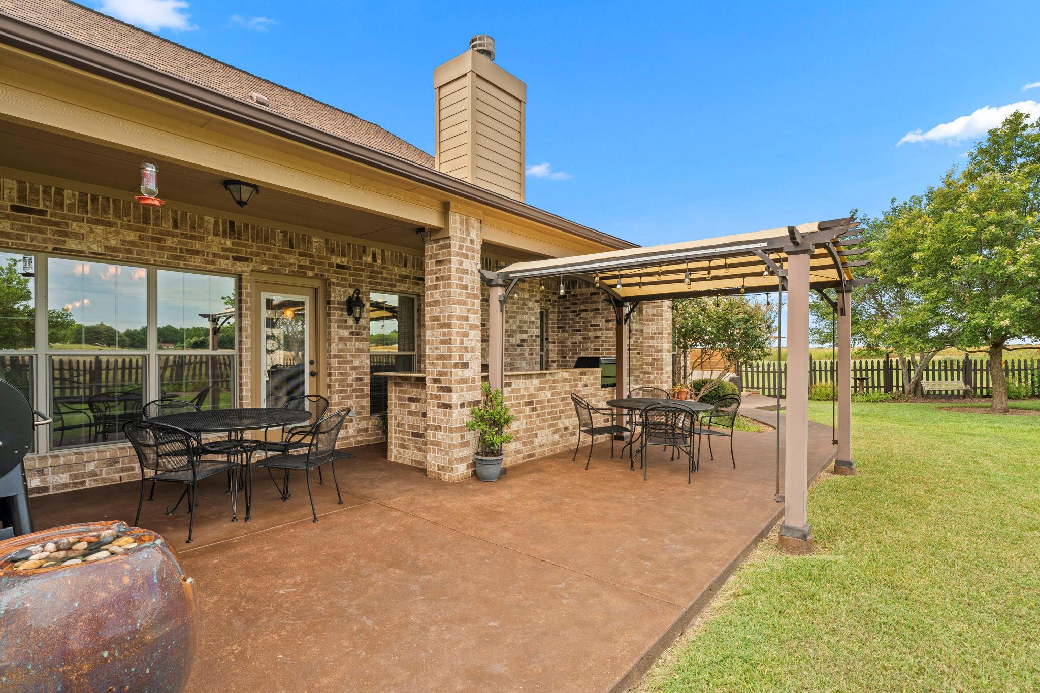 104 Madison LN