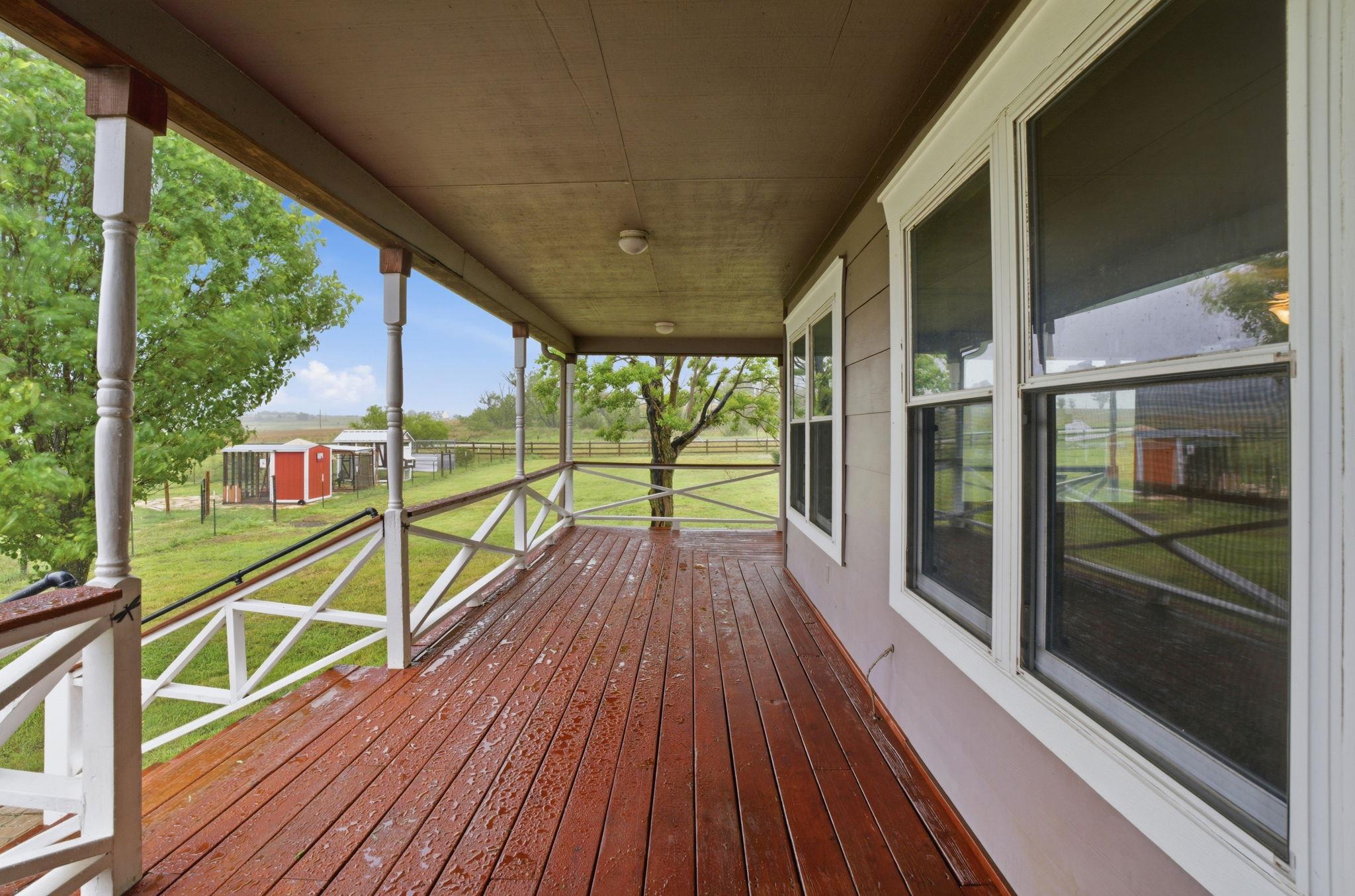 1000 County Road 458