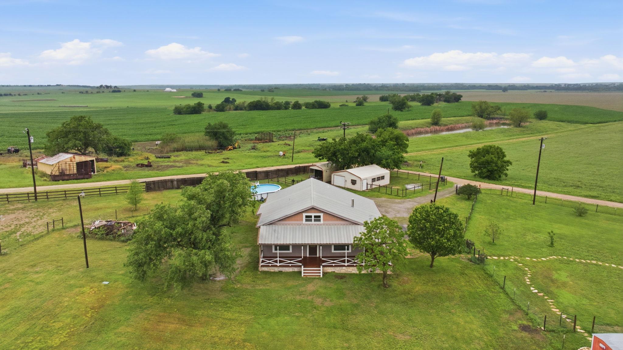 1000 County Road 458