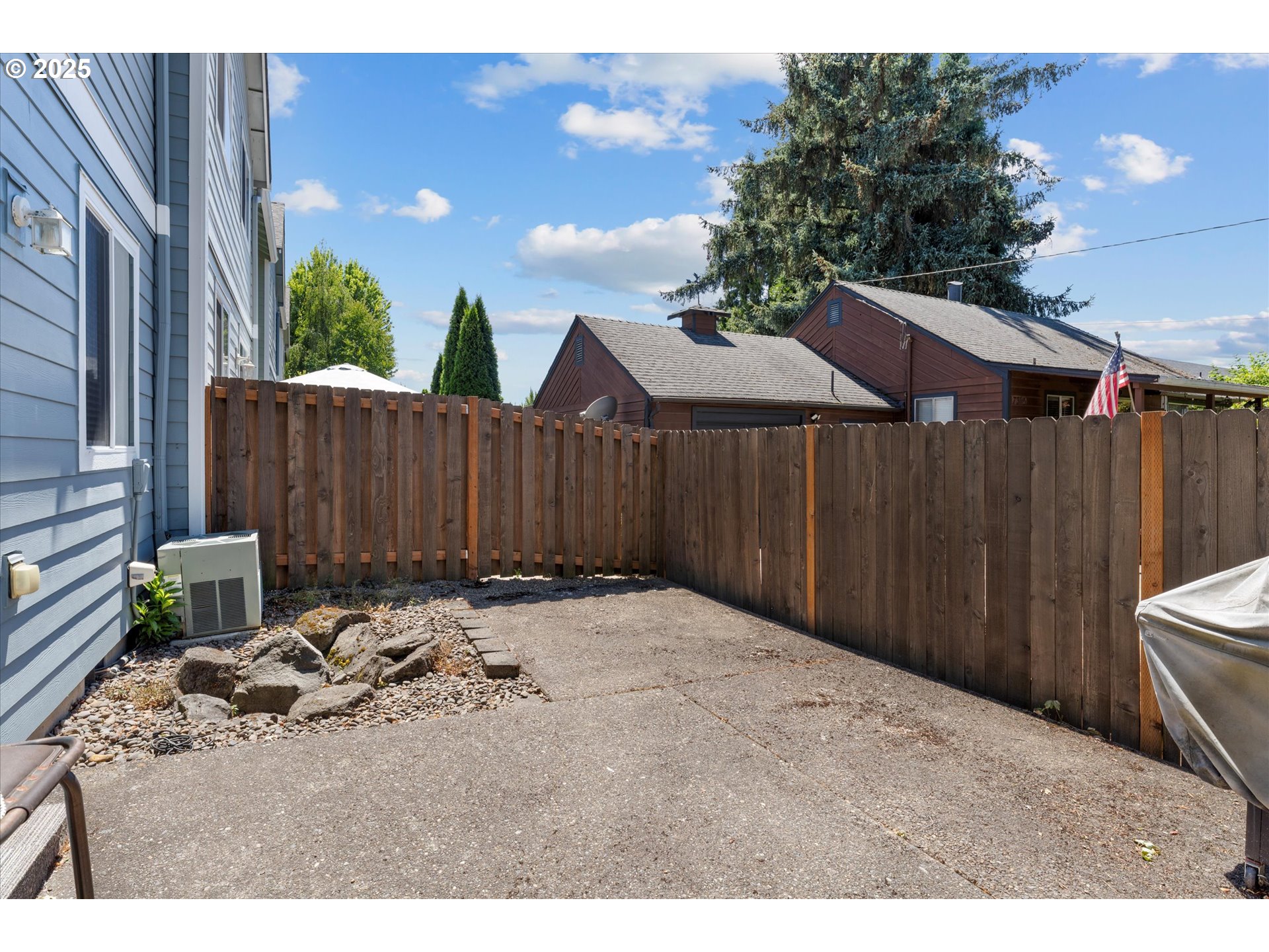 2705 SE 74TH WAY