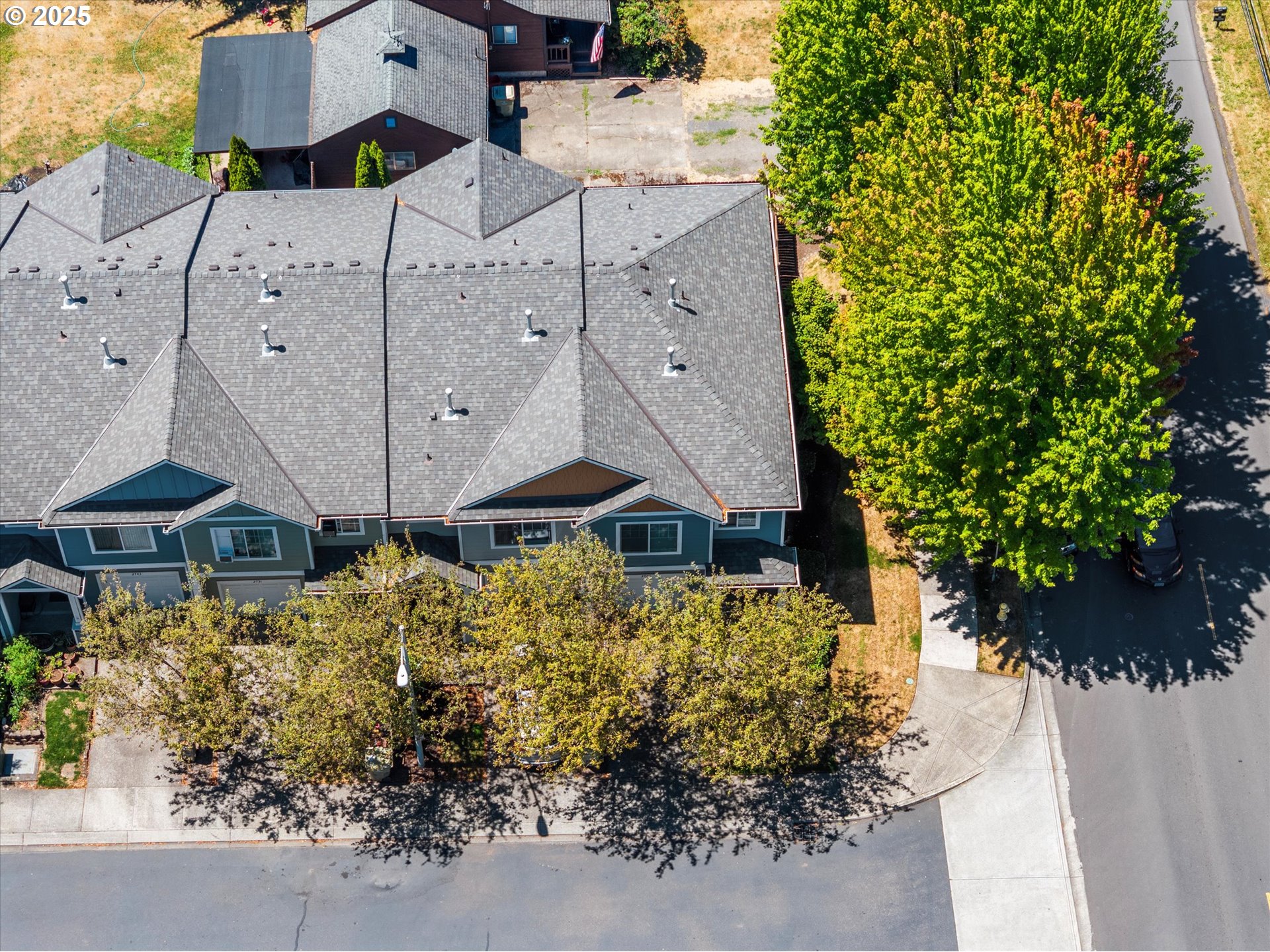 2705 SE 74TH WAY