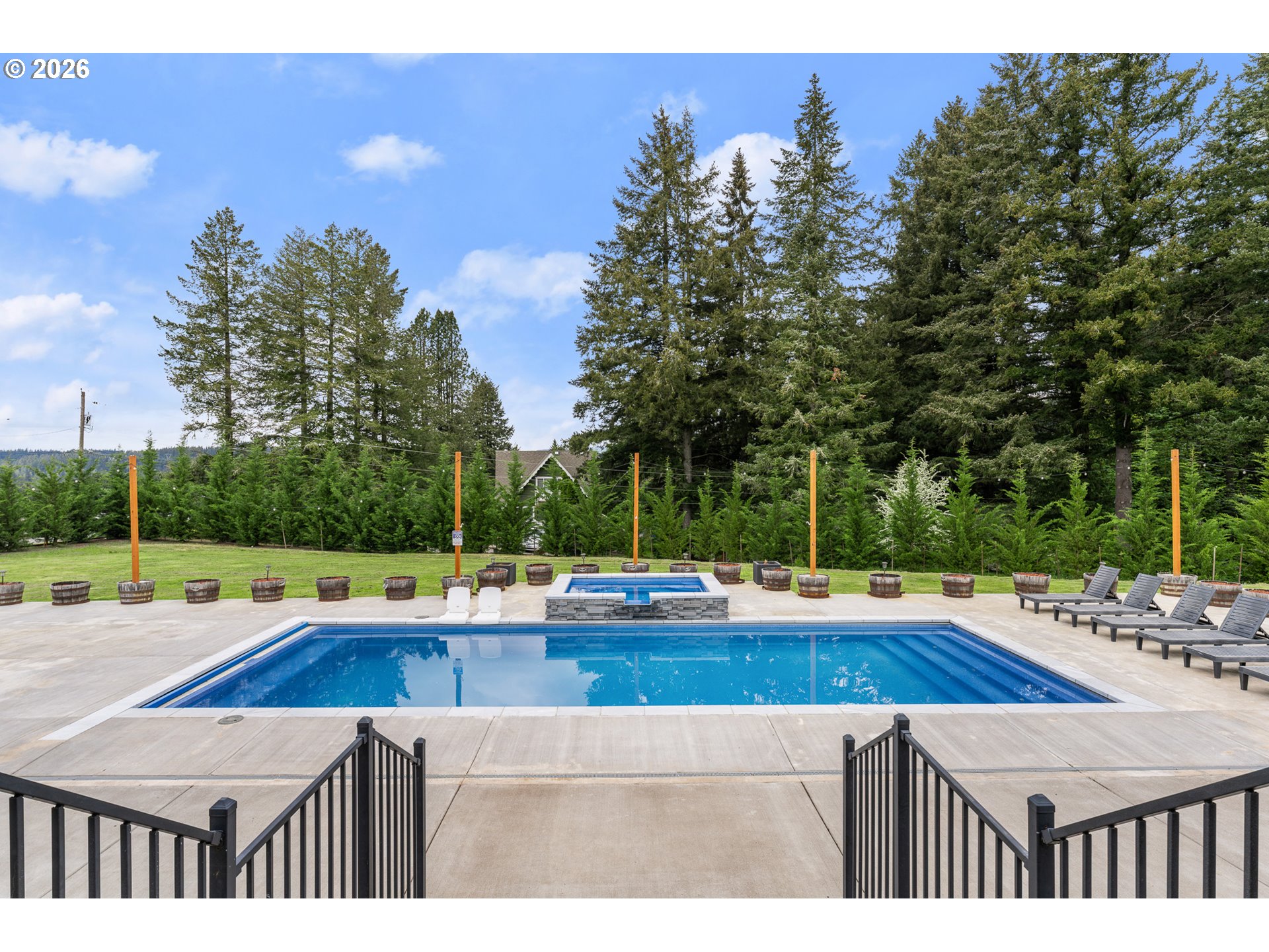 18237 S BOGYNSKI RD
