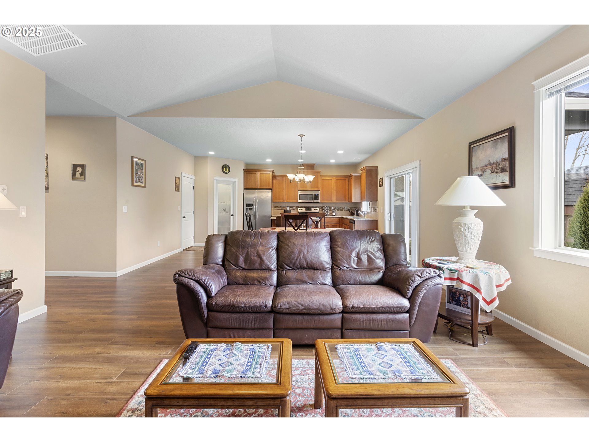 2363 THOMAS CT