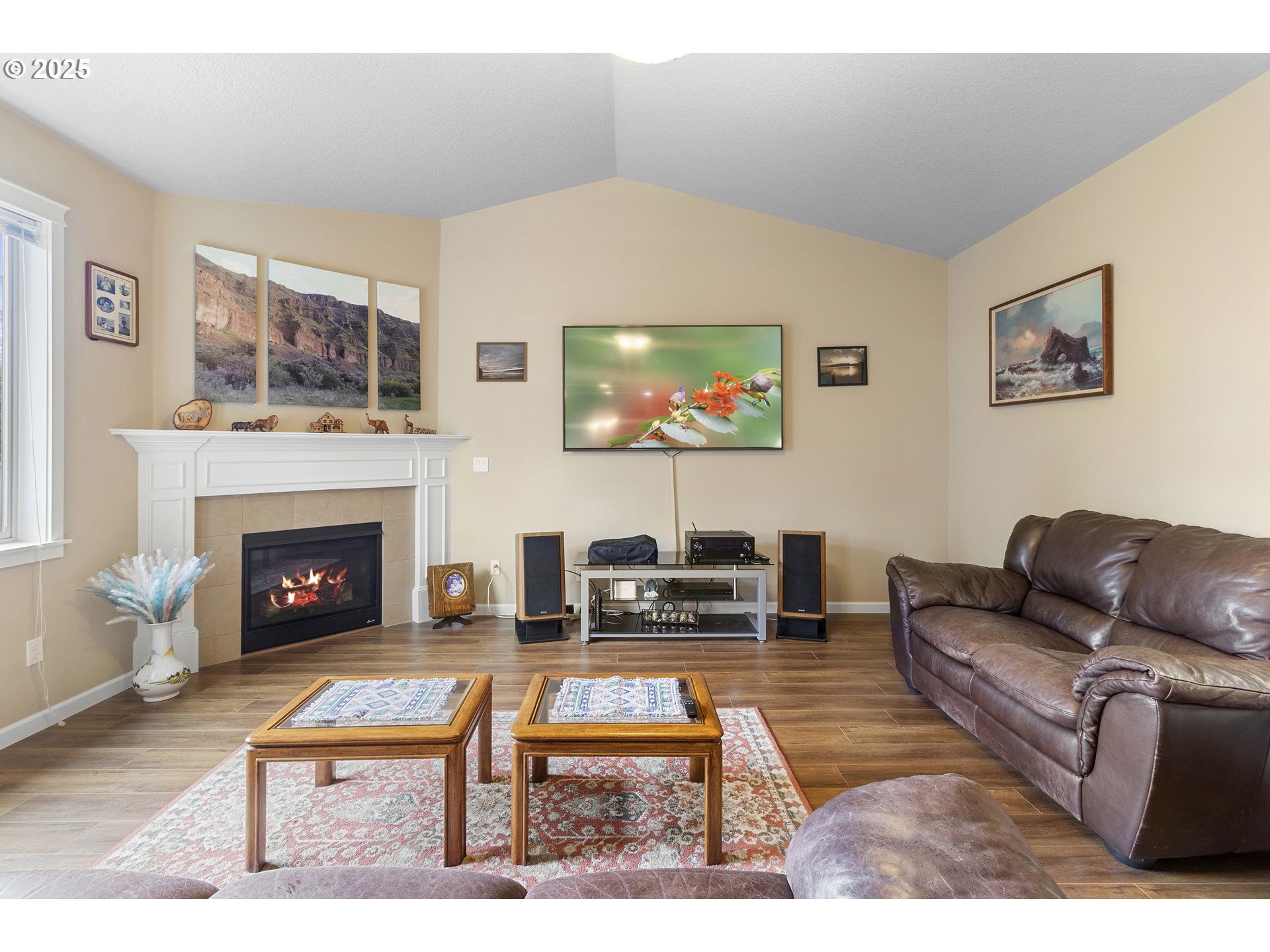 2363 THOMAS CT