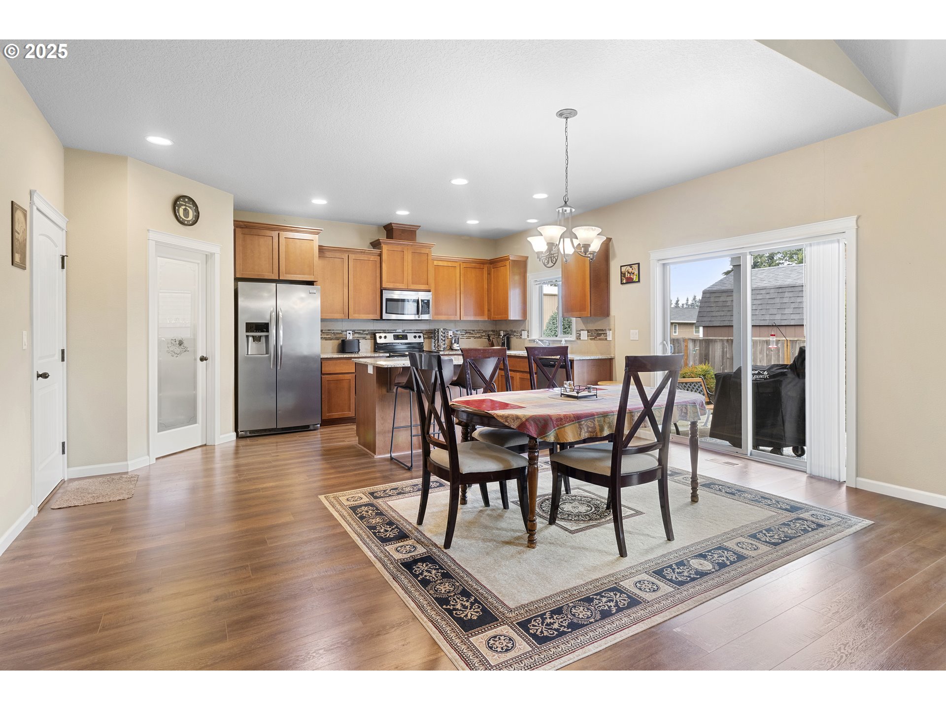2363 THOMAS CT