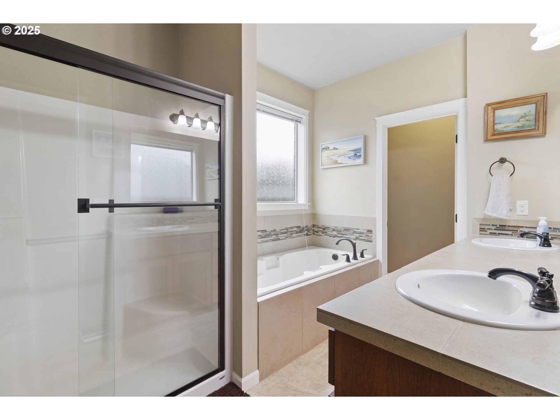 2363 THOMAS CT