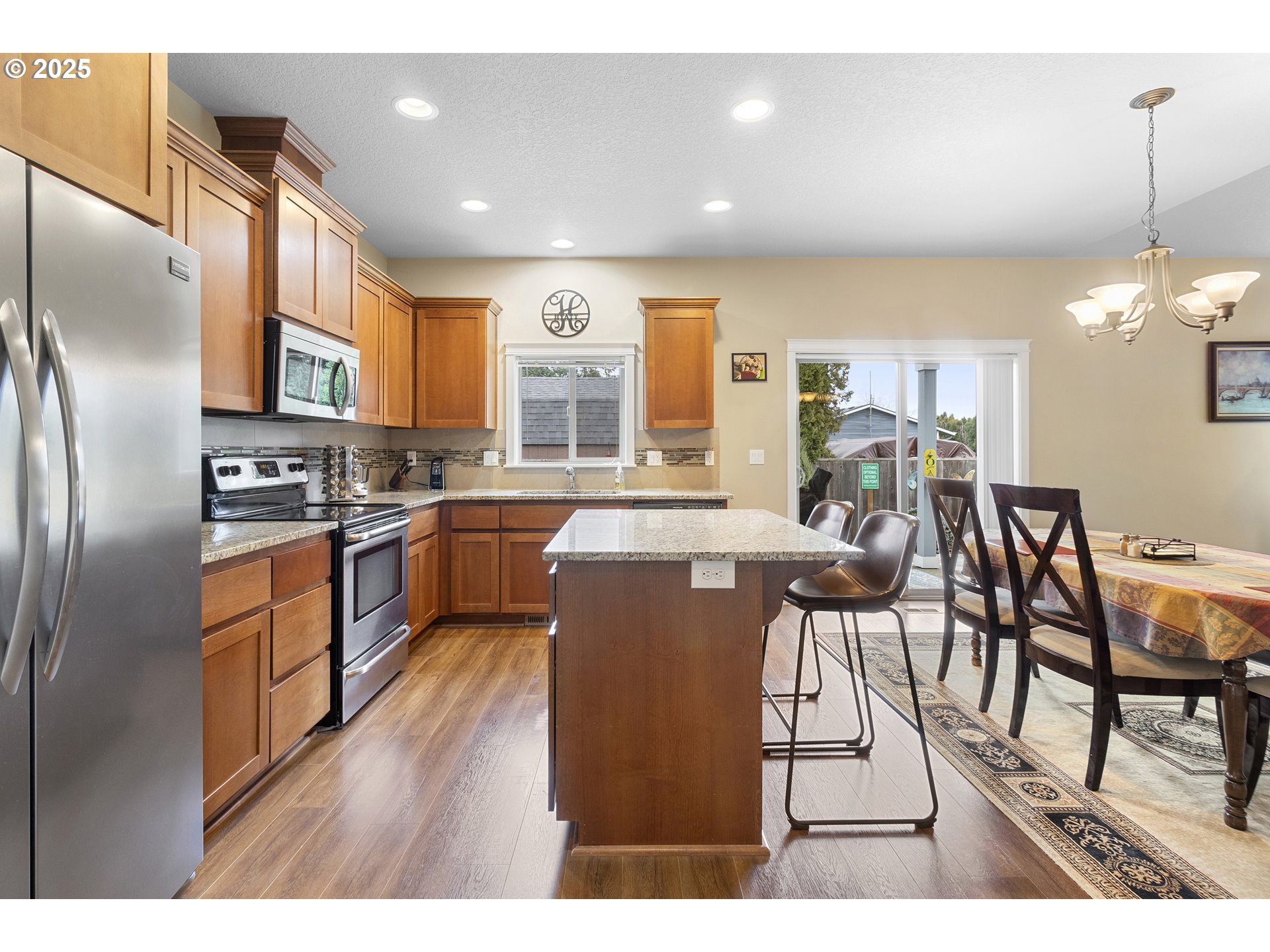 2363 THOMAS CT