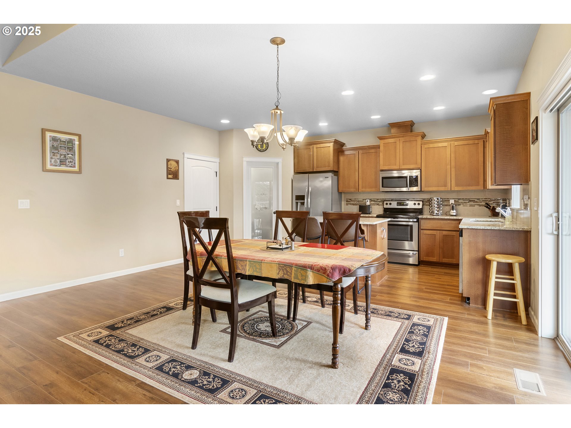 2363 THOMAS CT