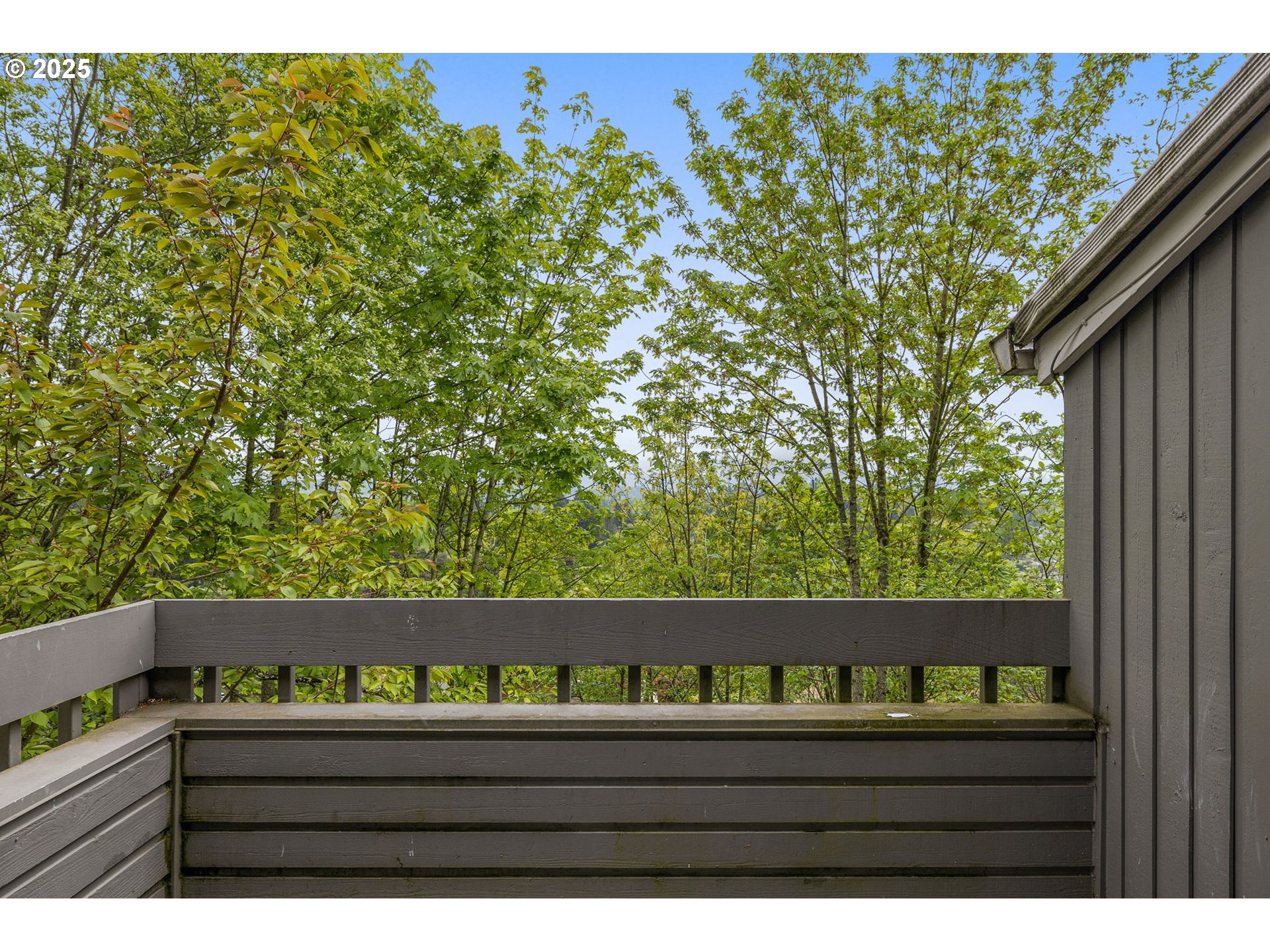 44 EAGLE CREST DR 19