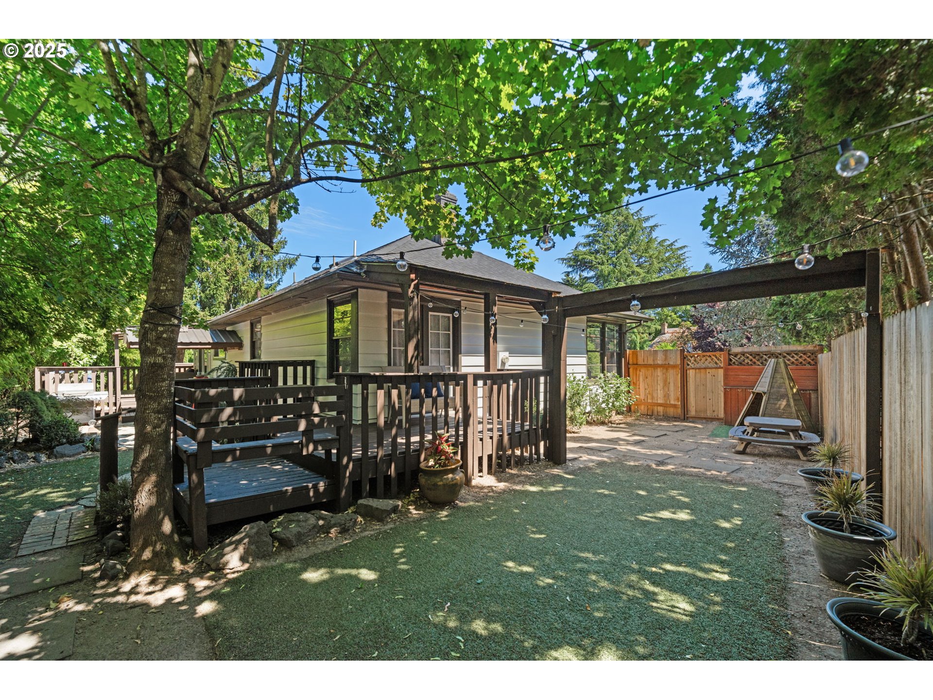 4075 SW 195TH AVE