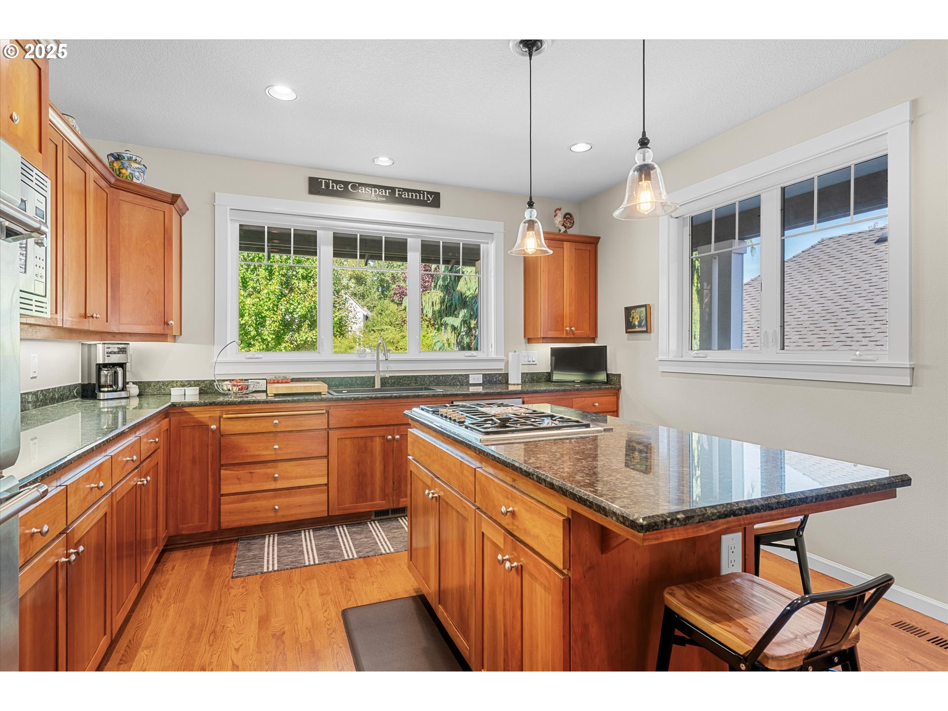 3088 KENSINGTON CT