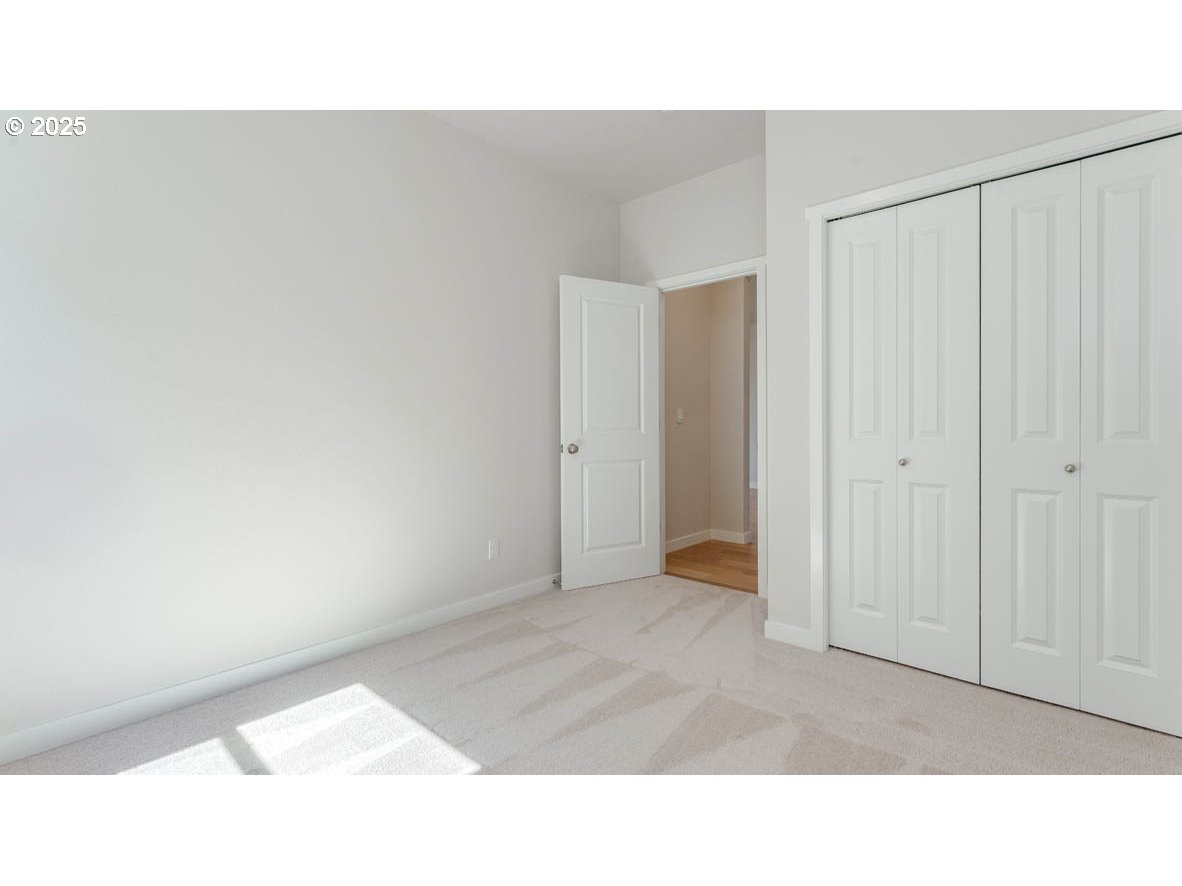 16681 SE Crossland ST